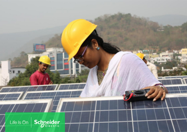 foto noticia Schneider Electric lanza un curso gratuito sobre transición energética en colaboración con el Trade Centre International y Atelier 21.